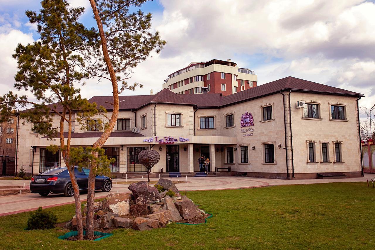Park Hotel Karaganda Exterior photo